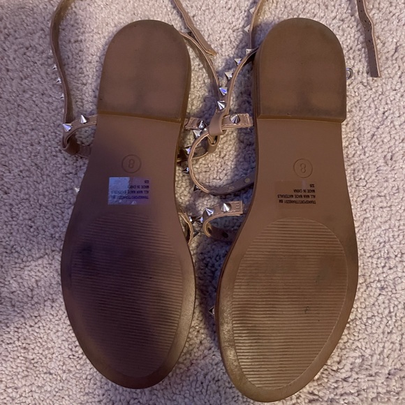 Steve Madden Rock Stud Sandals, SZ 8, Tan - Picture 2 of 4